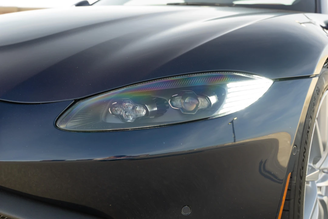 2020 Aston Martin V8 Vantage (2019+) - Image 12 of 31