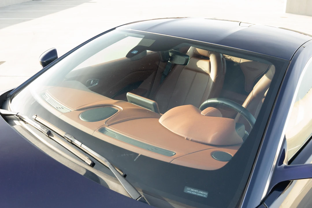 2020 Aston Martin V8 Vantage (2019+) - Image 14 of 31