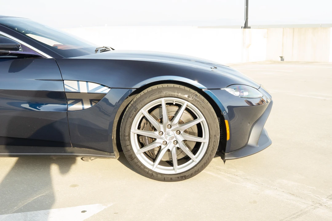 2020 Aston Martin V8 Vantage (2019+) - Image 28 of 31