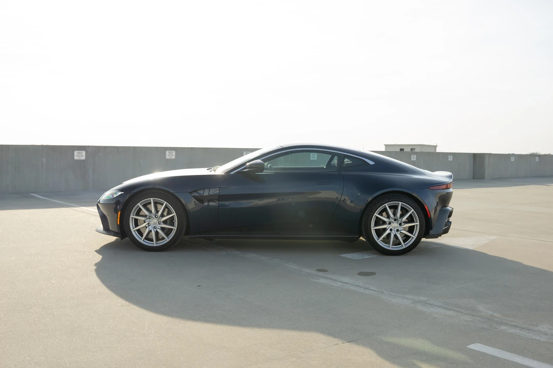 2020 Aston Martin V8 Vantage (2019+) - Image 6 of 31