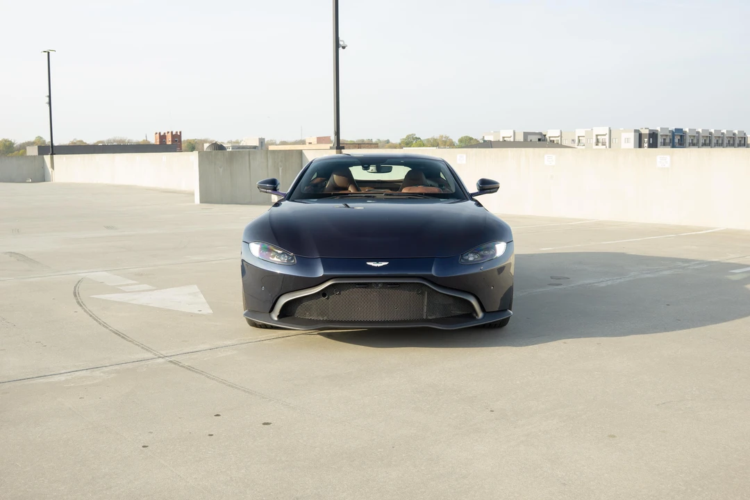 2020 Aston Martin V8 Vantage (2019+) - Image 9 of 31
