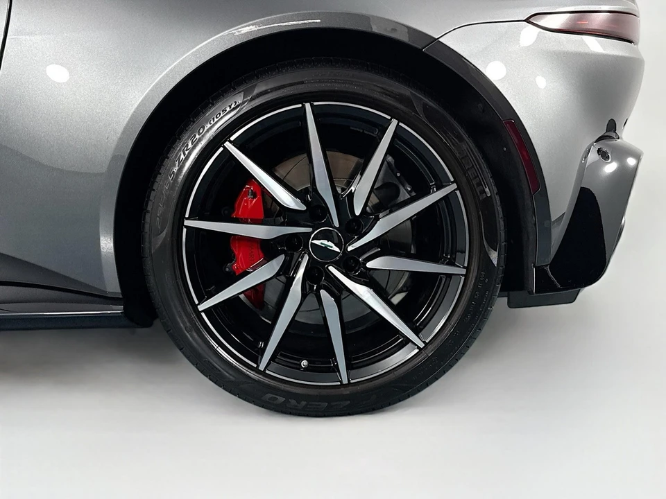 2020 Aston Martin V8 Vantage (2019+) - Image 28 of 31