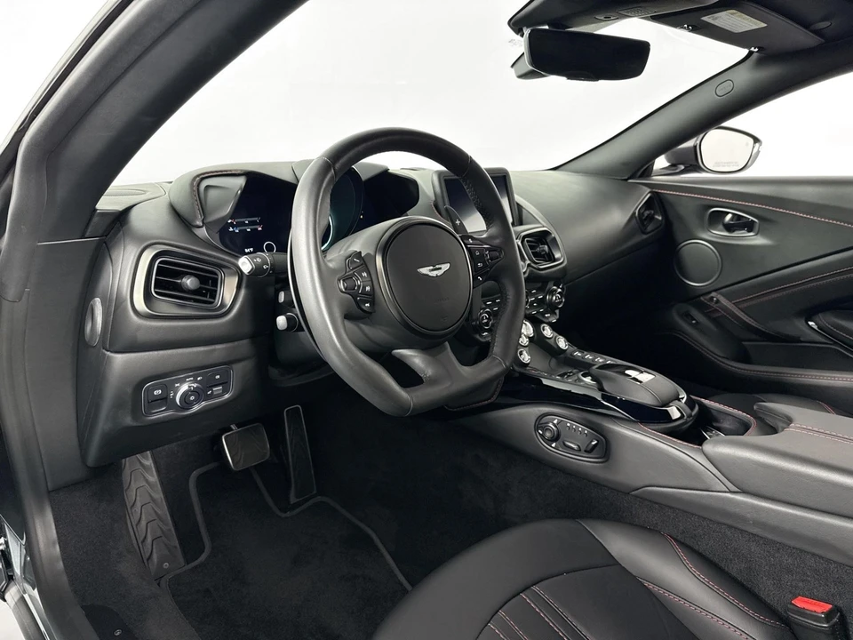 2020 Aston Martin V8 Vantage (2019+) - Image 9 of 31