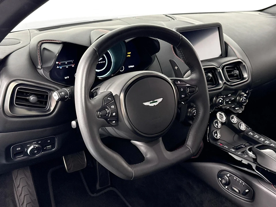 2020 Aston Martin V8 Vantage (2019+) - Image 12 of 31