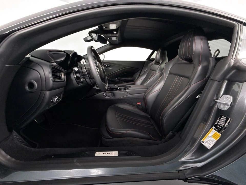 2020 Aston Martin V8 Vantage (2019+) - Image 11 of 31