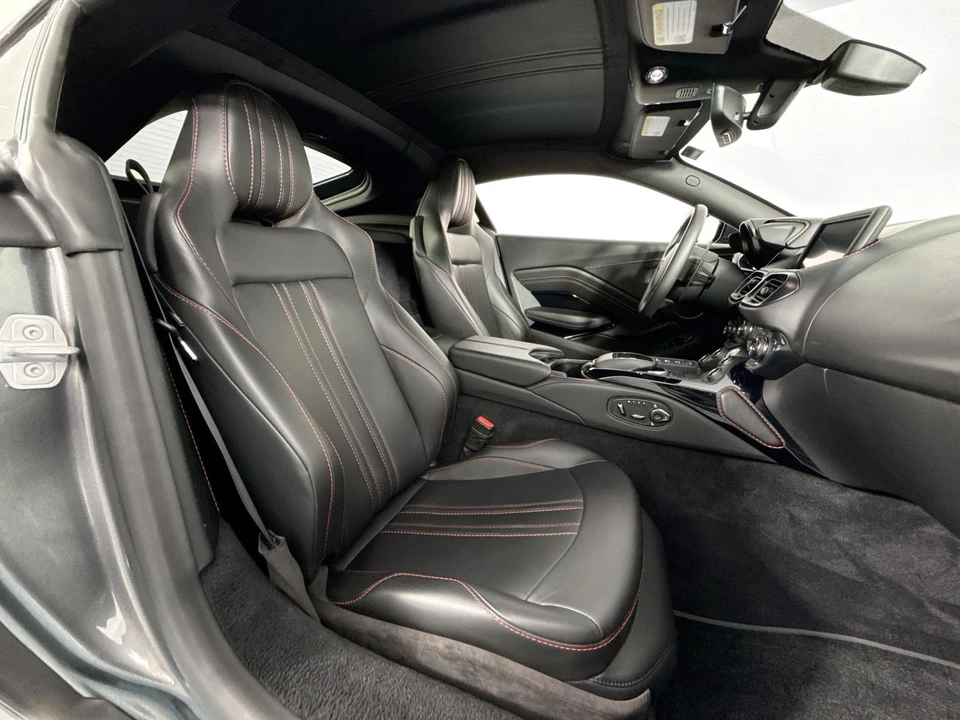 2020 Aston Martin V8 Vantage (2019+) - Image 25 of 31