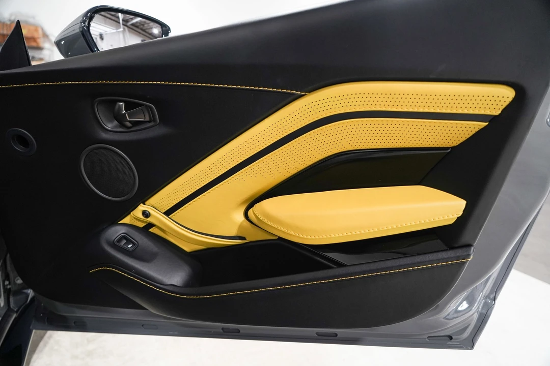 2020 Aston Martin V8 Vantage (2019+) - Image 19 of 31