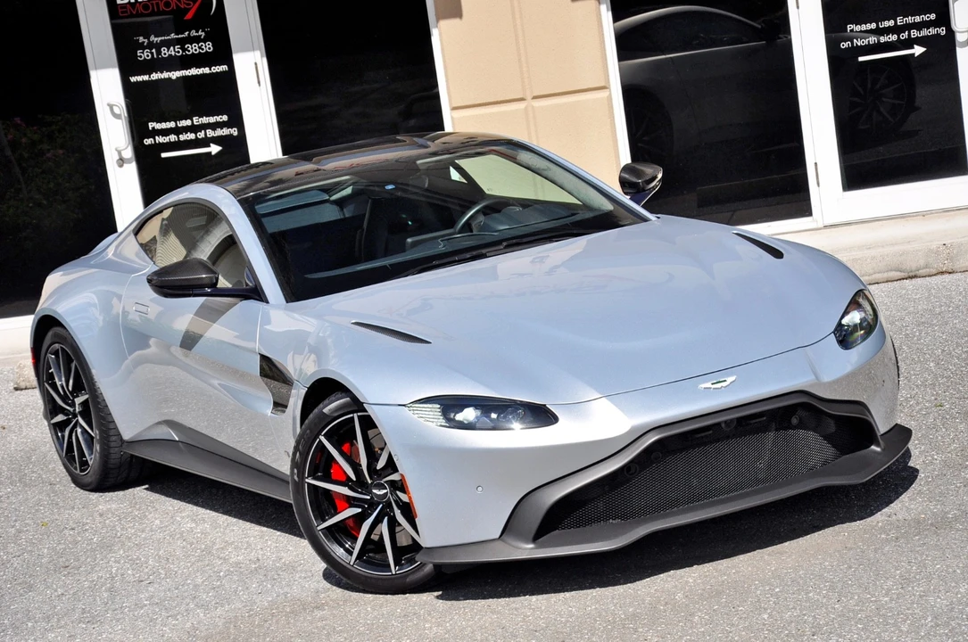 2020 Aston Martin V8 Vantage (2019+) - Image 2 of 21
