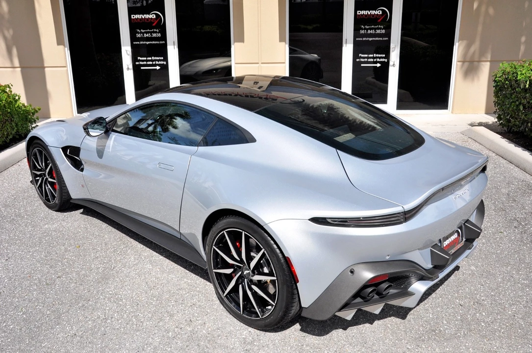 2020 Aston Martin V8 Vantage (2019+) - Image 12 of 21