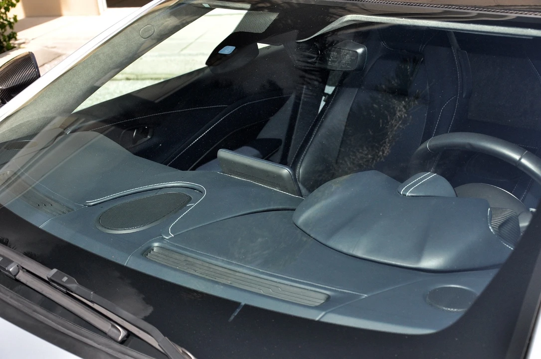 2020 Aston Martin V8 Vantage (2019+) - Image 19 of 21