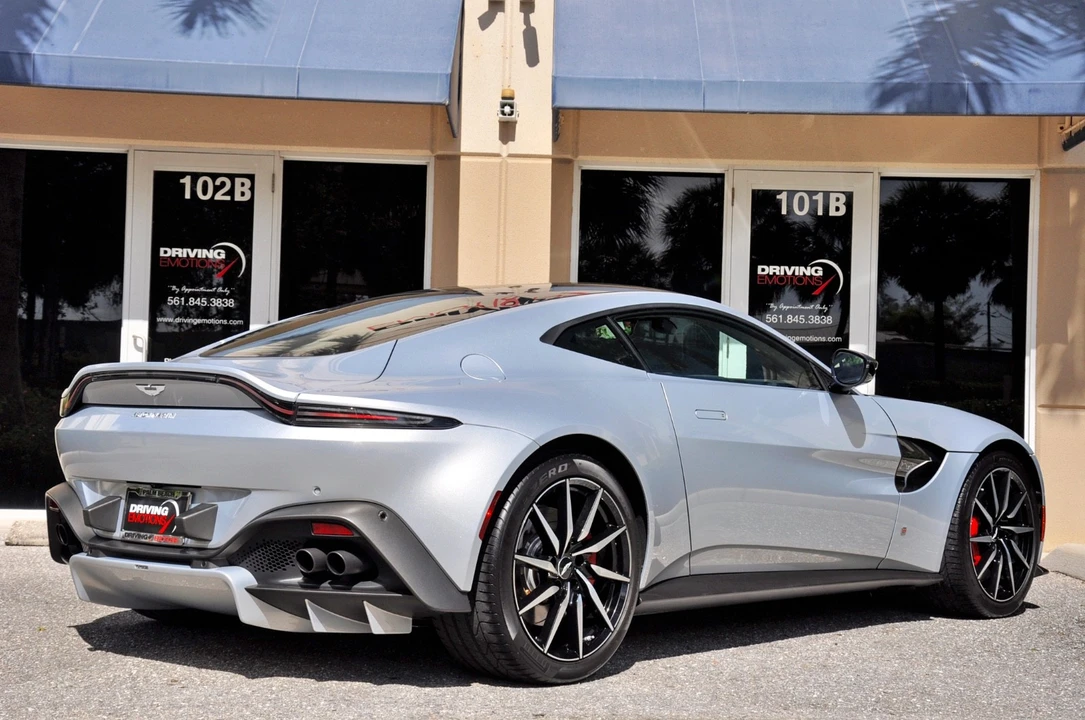 2020 Aston Martin V8 Vantage (2019+) - Image 9 of 21