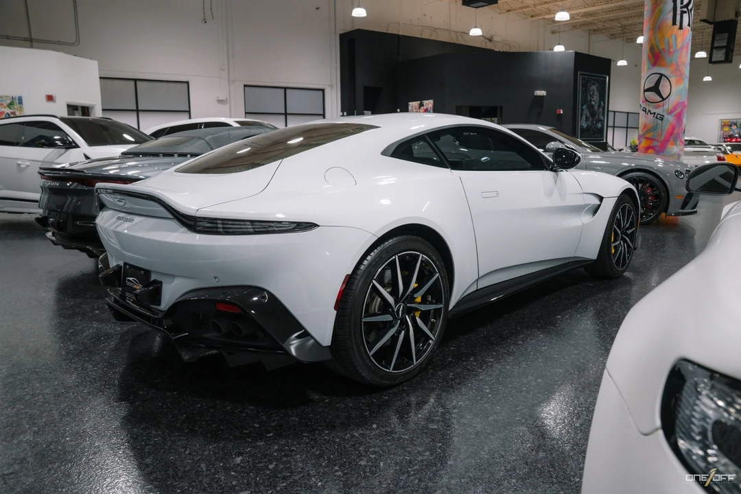 2020 Aston Martin V8 Vantage (2019+) - Image 3 of 7