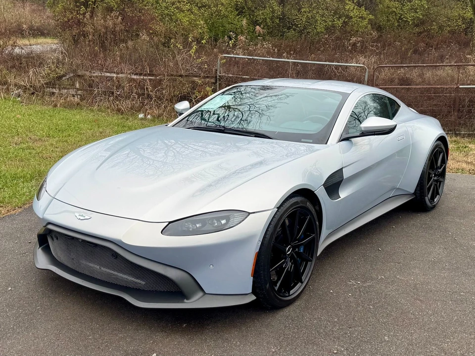 2020 Aston Martin V8 Vantage (2019+) - Image 2 of 21