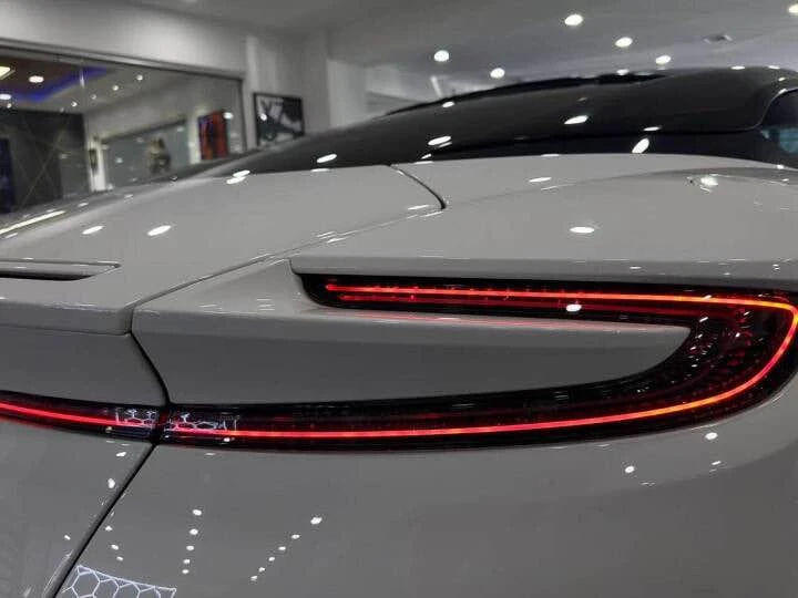 2020 Aston Martin DB11 V8 - Image 15 of 15