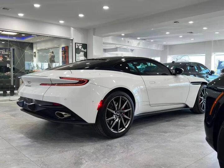 2020 Aston Martin DB11 V8 - Image 14 of 15