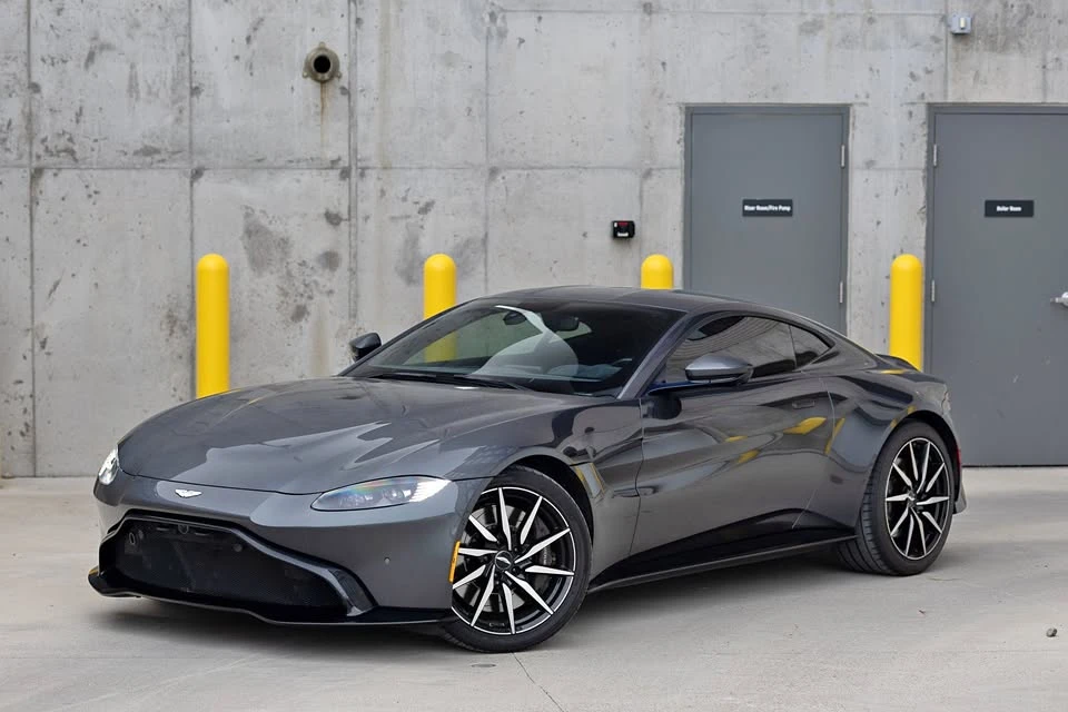 2020 Aston Martin V8 Vantage (2019+) - Image 1 of 18