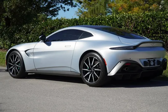 2020 Aston Martin Vantage