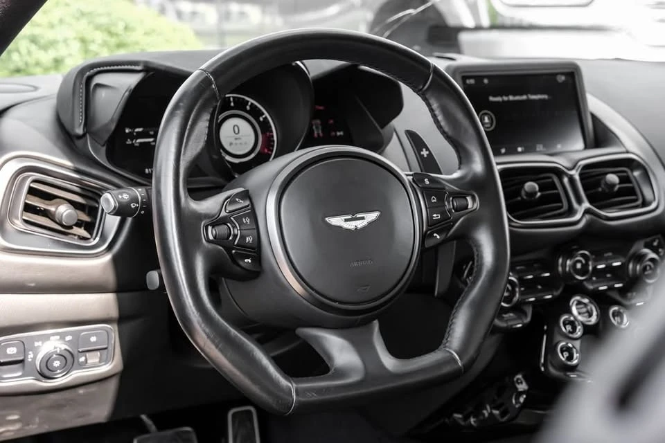 2020 Aston Martin V8 Vantage (2019+) - Image 13 of 20