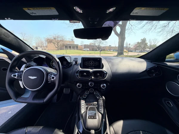 2020 Aston Martin V8 Vantage (2019+) - Image 15 of 20