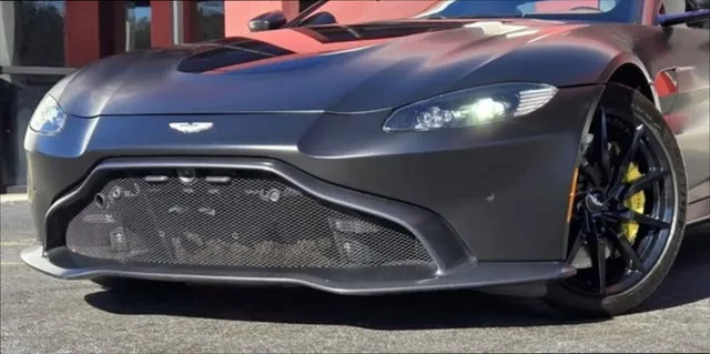 2020 Aston Martin V8 Vantage (2019+) - Image 2 of 2