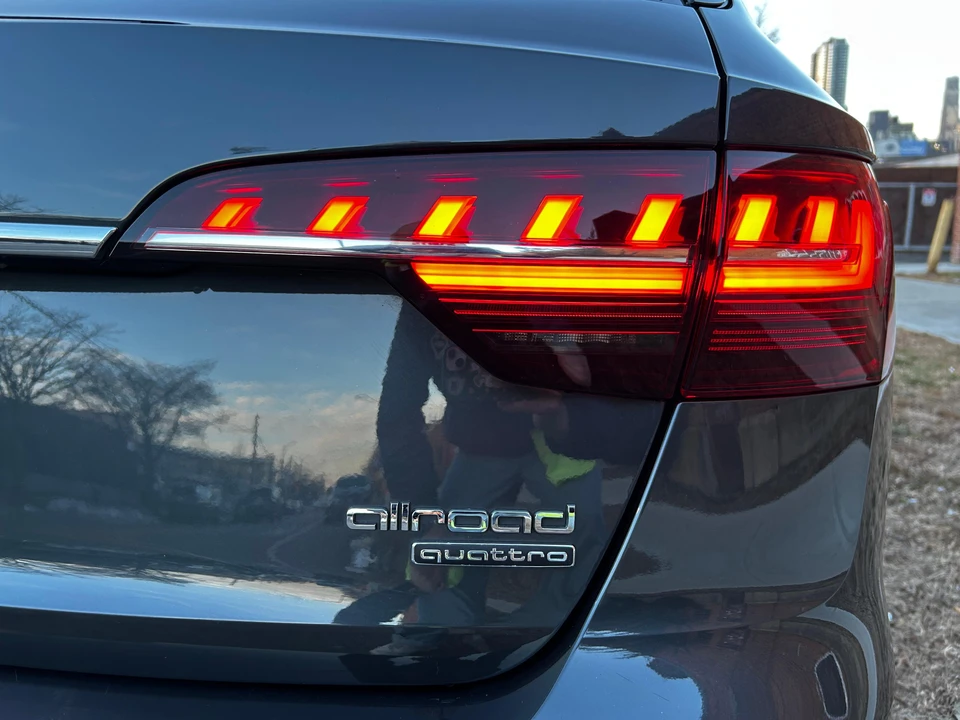 2020 Audi B9 A4 - Image 23 of 31