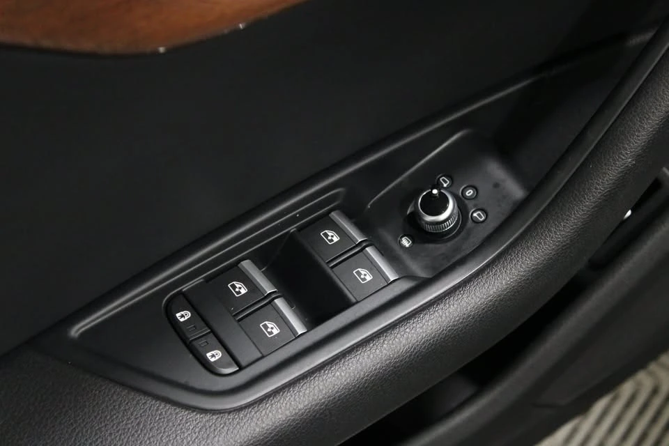 2020 Audi B9 A4 - Image 4 of 20