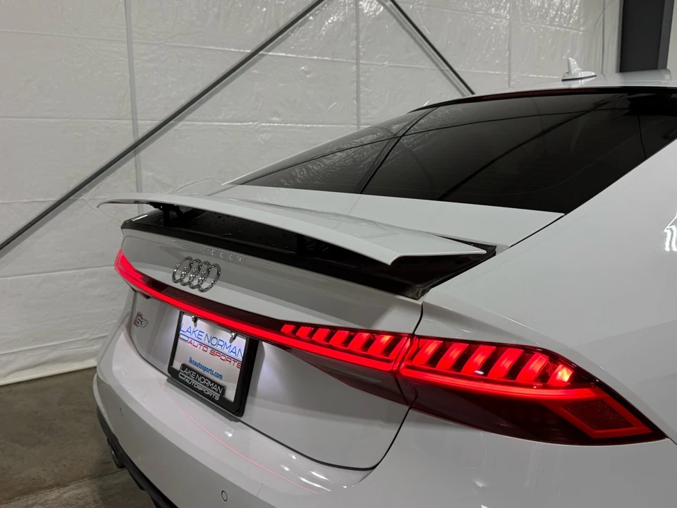2020 Audi C8 A7 - Image 10 of 21