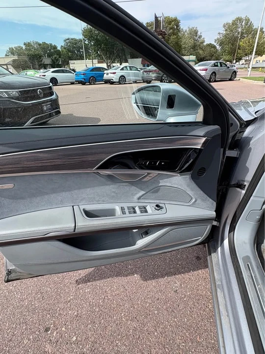 2020 Audi D5 A8 - Image 8 of 17