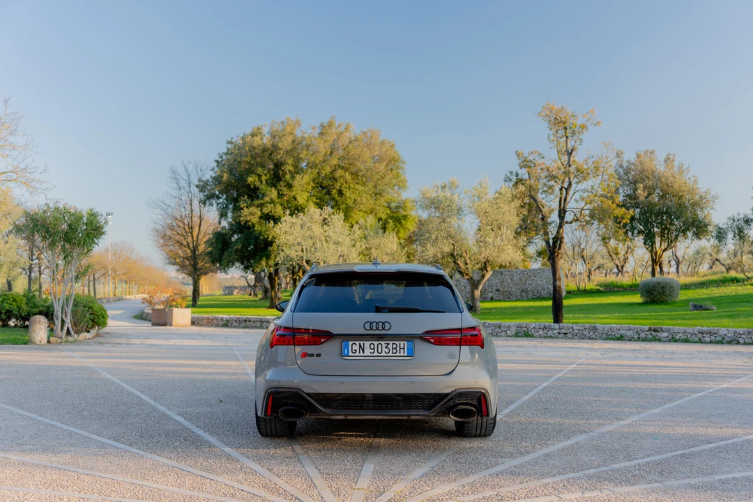 2020 Audi C8 RS6 - Image 10 of 31