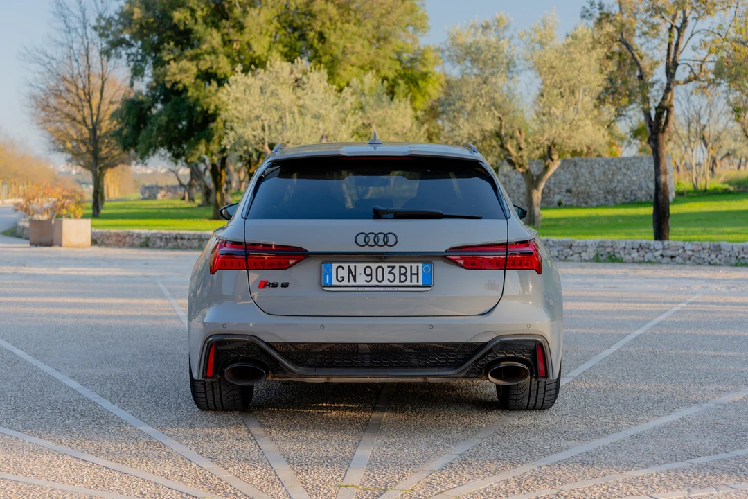 2020 Audi C8 RS6 - Image 5 of 31