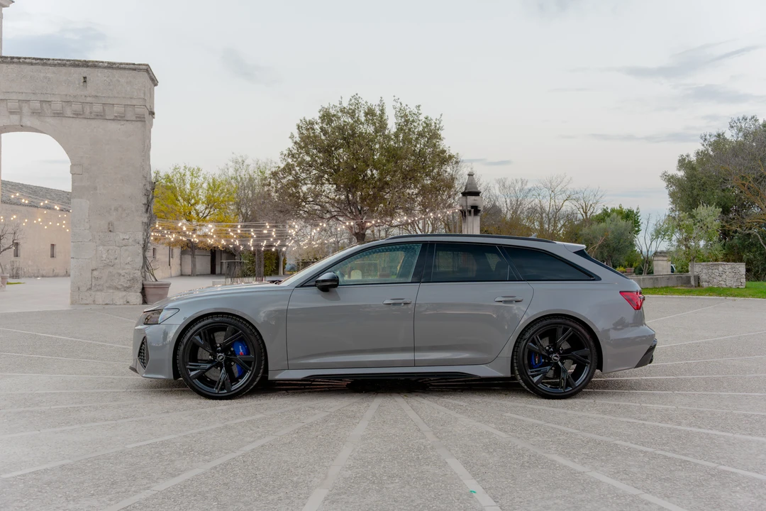 2020 Audi C8 RS6 - Image 7 of 31
