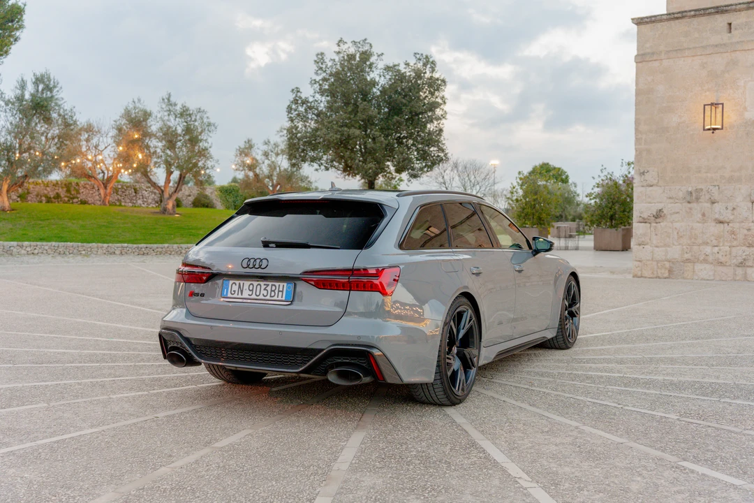 2020 Audi C8 RS6 - Image 4 of 31