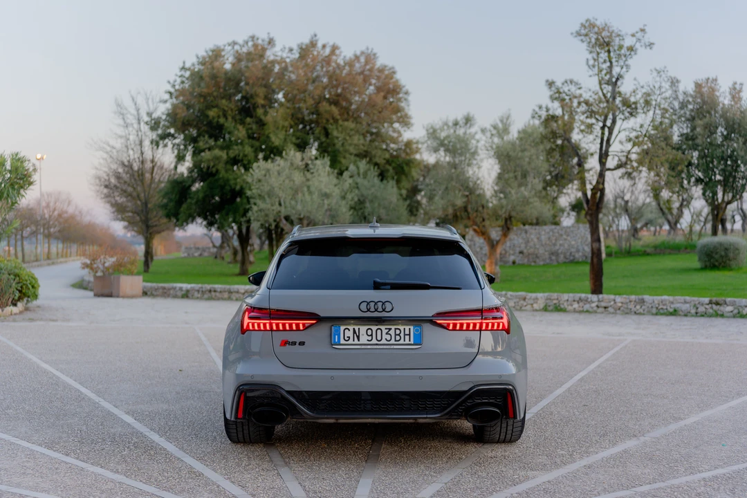 2020 Audi C8 RS6 - Image 16 of 31