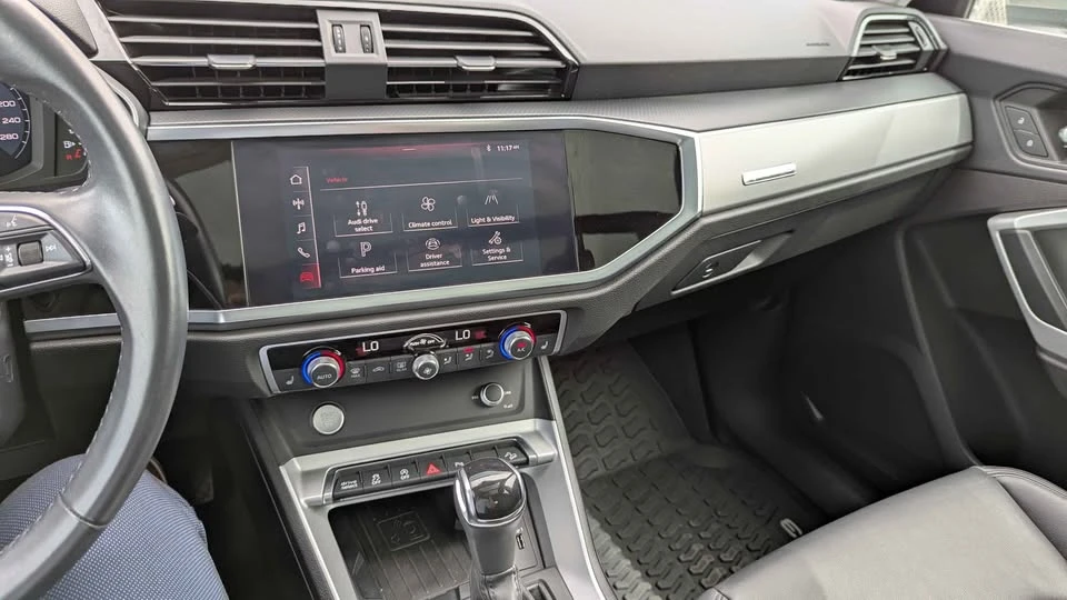 2020 Audi F3 Q3 - Image 2 of 9