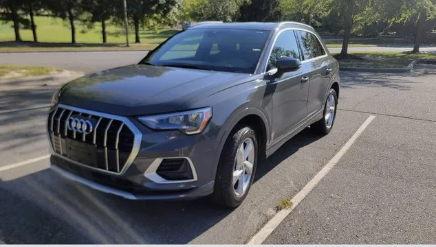 2020 Audi Q3 45 TFSI Quattro Premium AWD