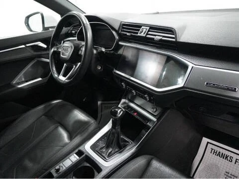 2020 Audi F3 Q3 - Image 17 of 20