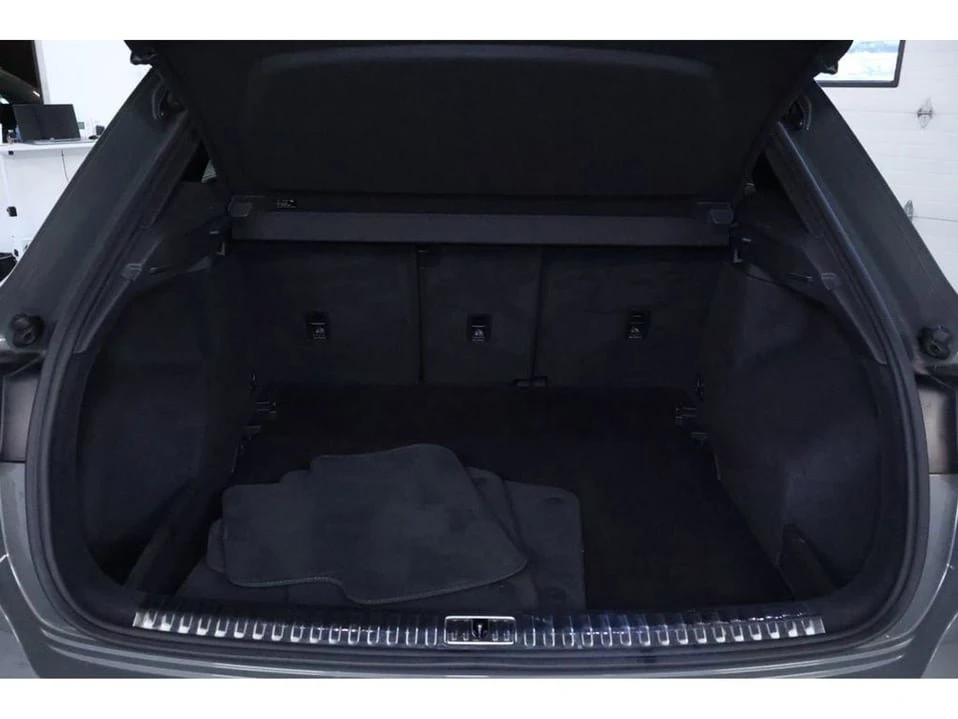 2020 Audi F3 Q3 - Image 17 of 20