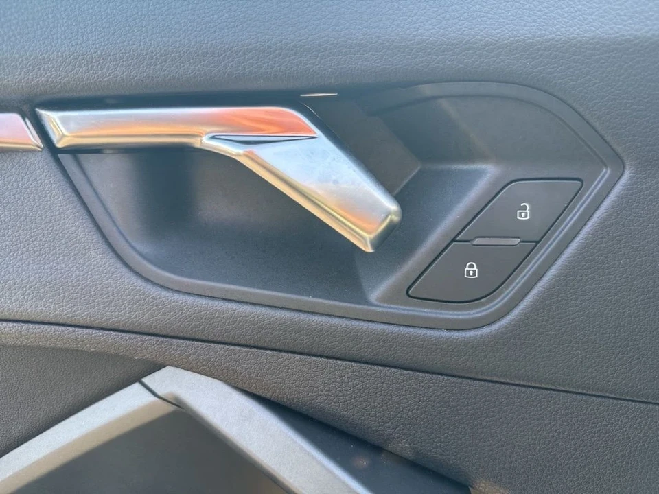 2020 Audi F3 Q3 - Image 8 of 12