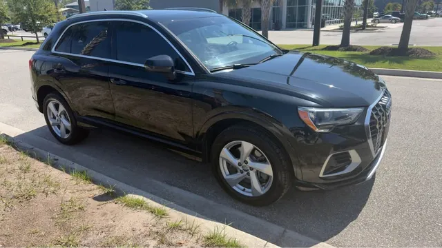 2020 Audi Q3 Premium Sport Utility 4D