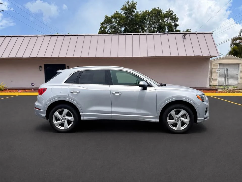 2020 Audi F3 Q3 - Image 5 of 10