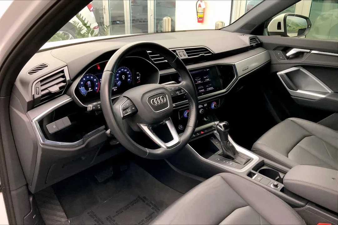2020 Audi F3 Q3 - Image 17 of 21