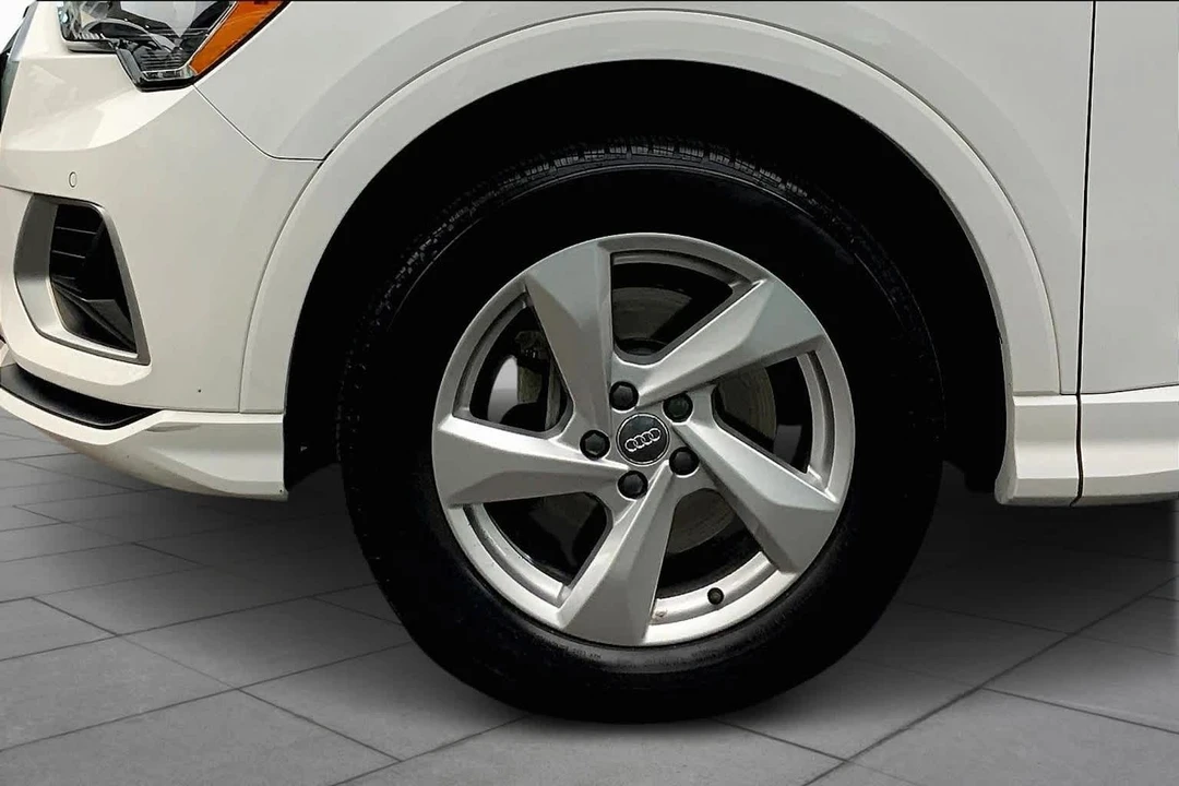 2020 Audi F3 Q3 - Image 10 of 21