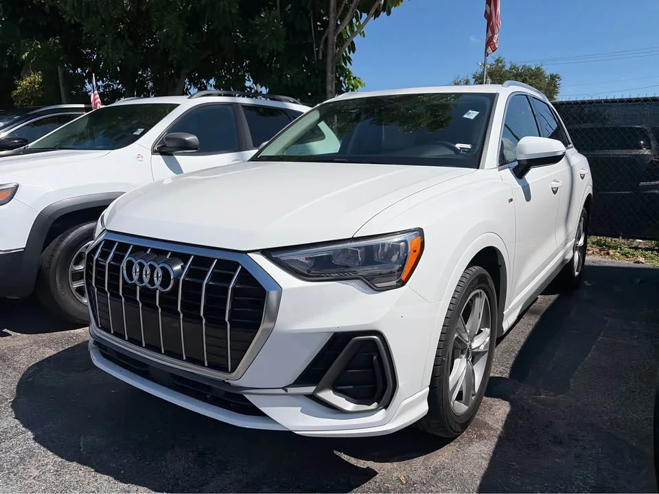 2020 Audi F3 Q3 - Image 2 of 9