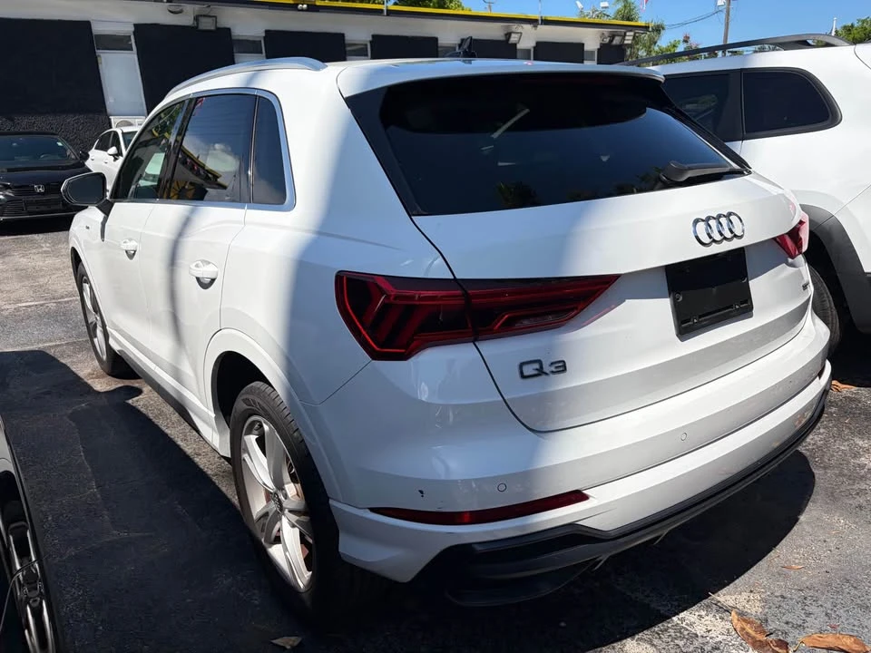 2020 Audi F3 Q3 - Image 5 of 9