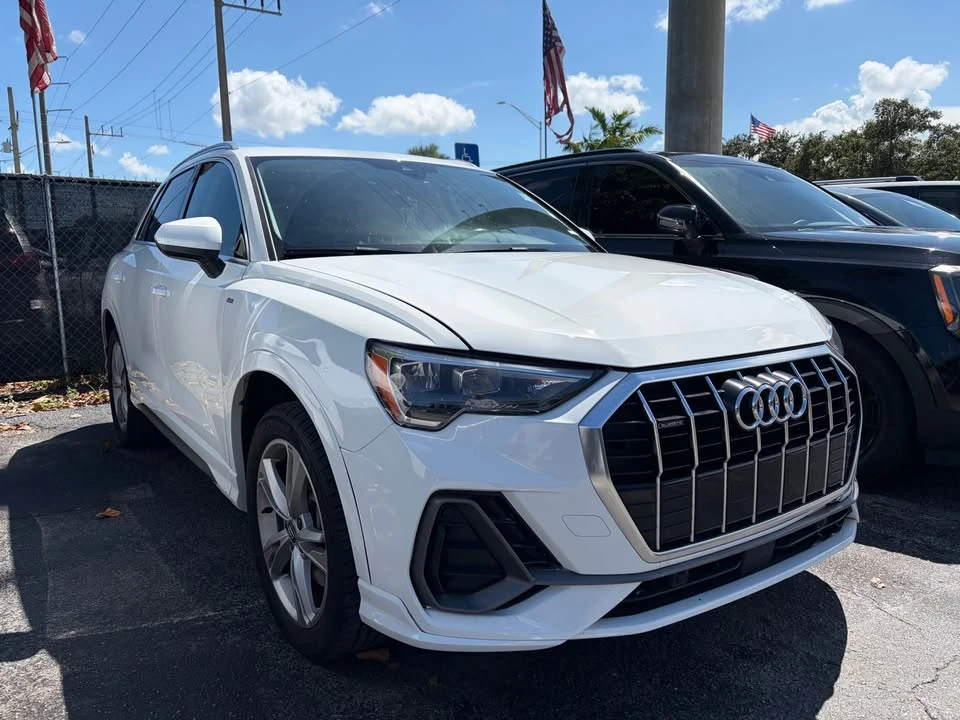 2020 Audi F3 Q3 - Image 3 of 10