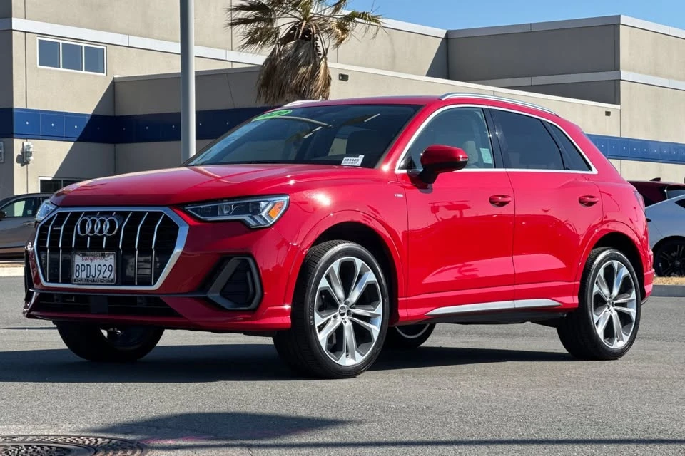 2020 Audi F3 Q3 - Image 2 of 16