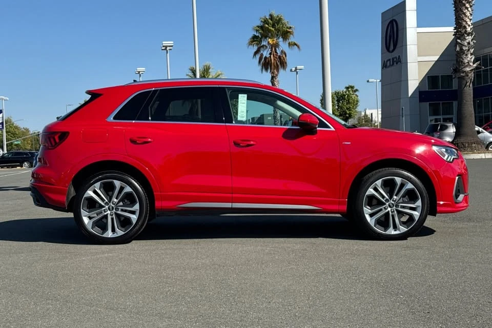 2020 Audi F3 Q3 - Image 3 of 16