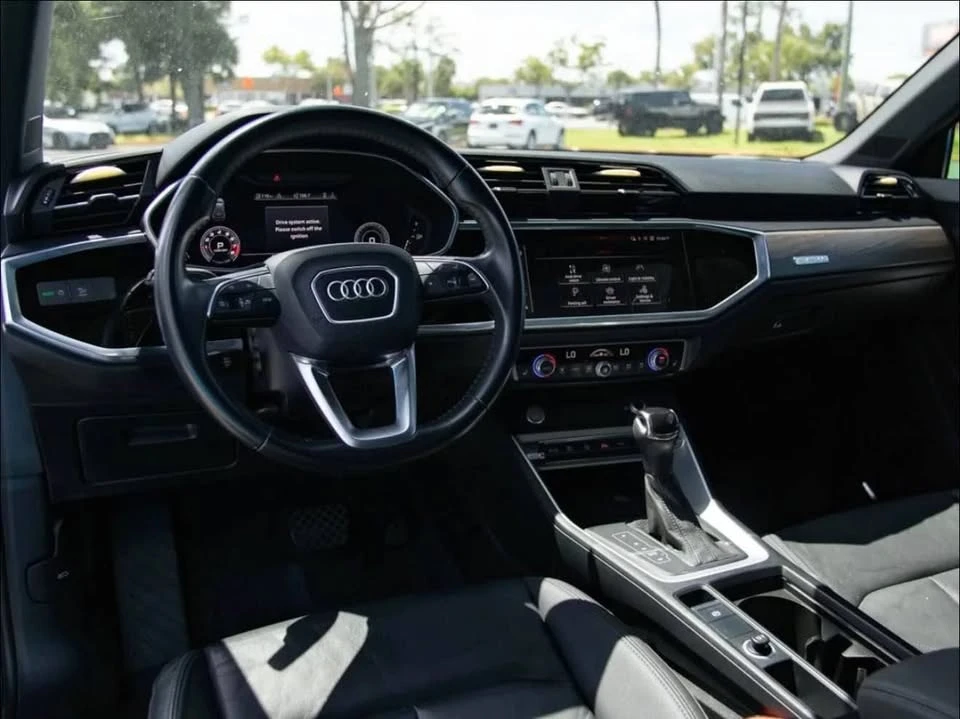 2020 Audi F3 Q3 - Image 10 of 20