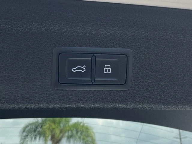 2020 Audi F3 Q3 - Image 11 of 12