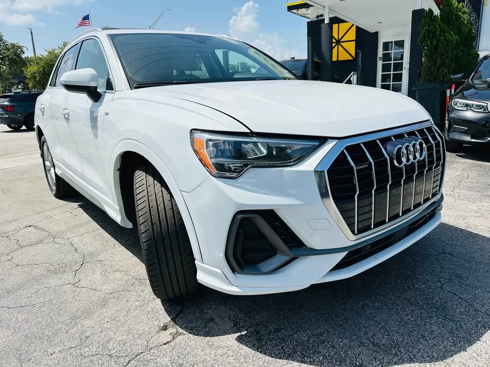 2020 Audi F3 Q3 - Image 2 of 13